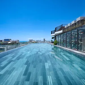 Golden Lotus Grand - Panoramic Rooftop Bar & Daily Afternoon Tea Hotel Đà Nẵng